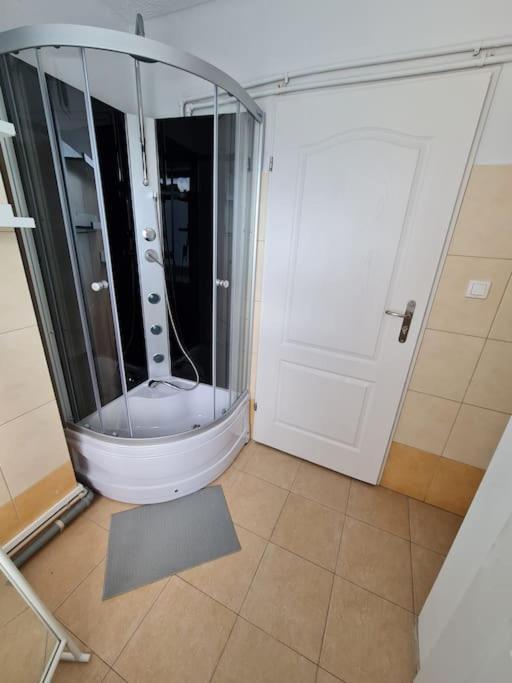 Fantastic Waw - Nw30 Room E Warsaw Exterior photo